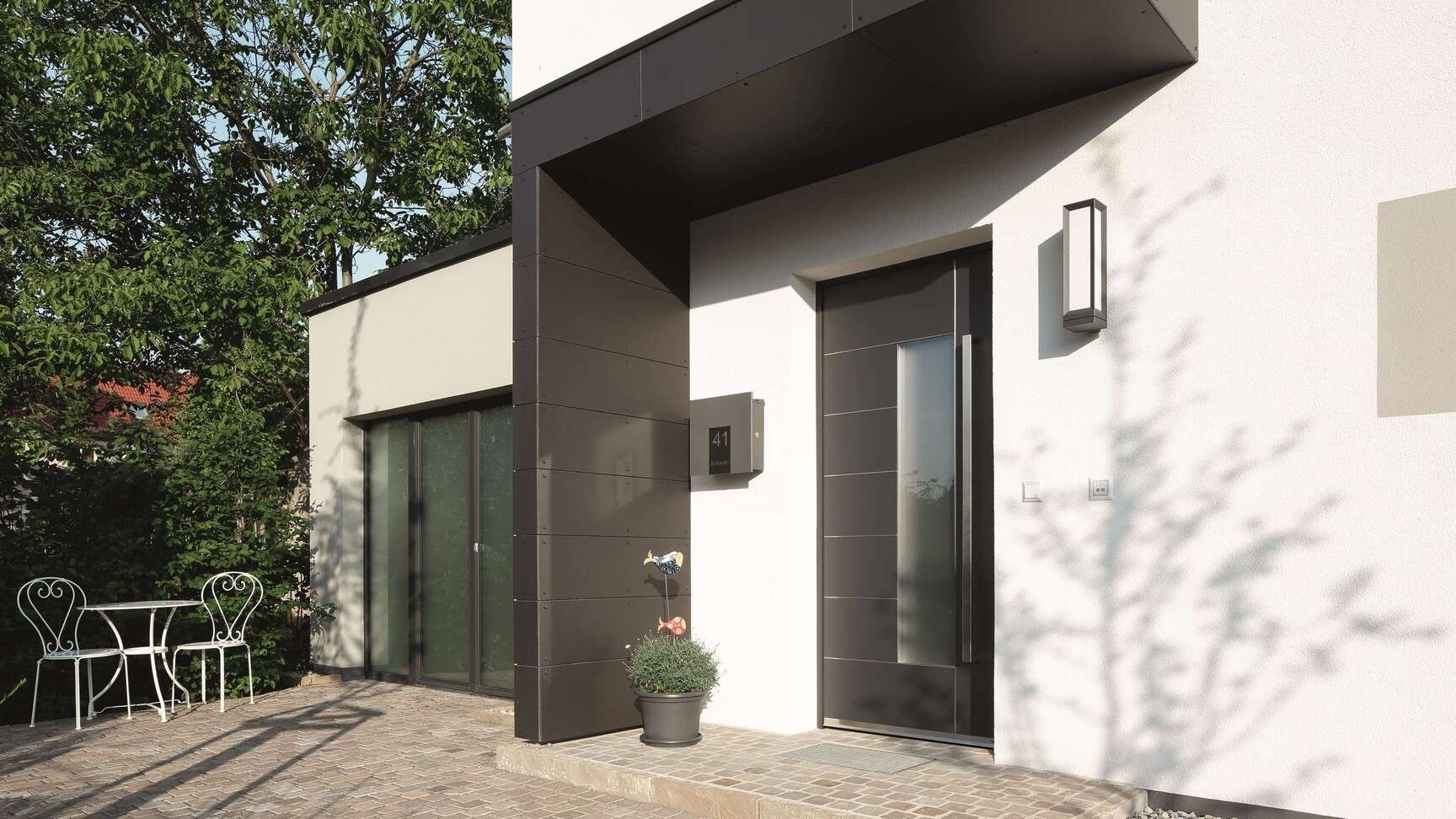 Fotografie moderních vstupních dveří